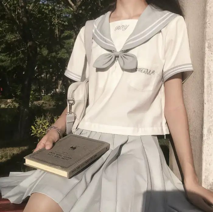 春到南楼雪尽处